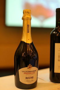 優(yōu)尼特?cái)yGIV在蓉舉行“意優(yōu)未盡”精品意大利葡萄酒品鑒會 與國產(chǎn)葡萄酒共綻芬芳